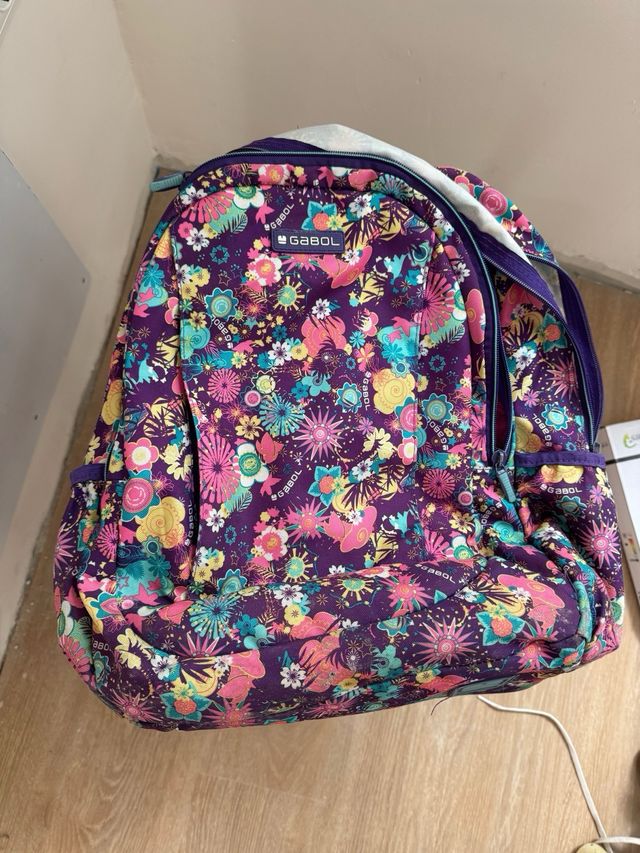 Vendo  mochila niña escolar