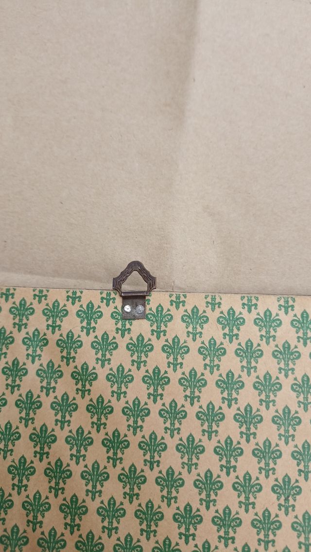 Specchio con cornice in legno