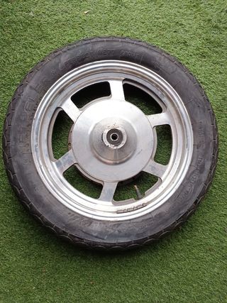 Rueda Hyosung aquila 