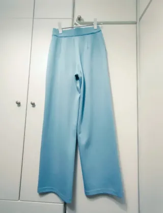 Pantalón largo Stradivarius