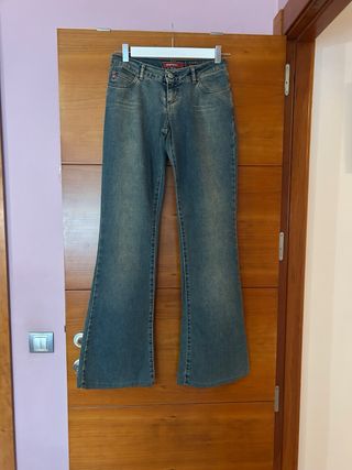 Vaqueros NUEVOS MIX SIXTY (PVO 199€)