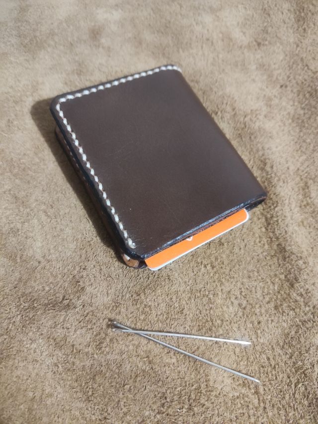 Cartera billetera minimalista de cuero