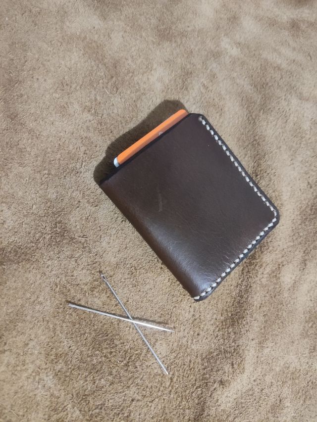 Cartera billetera minimalista de cuero