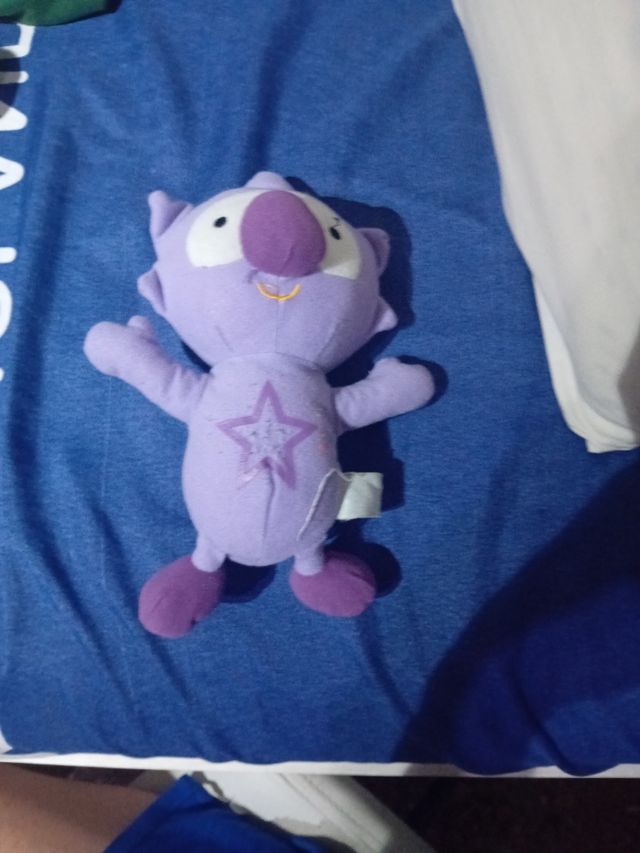 Peluche de lila