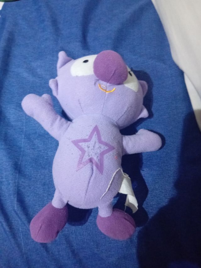 Peluche de lila