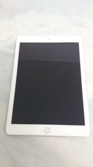 I pad apple wi fi 32 gb perfettamente funzionante 