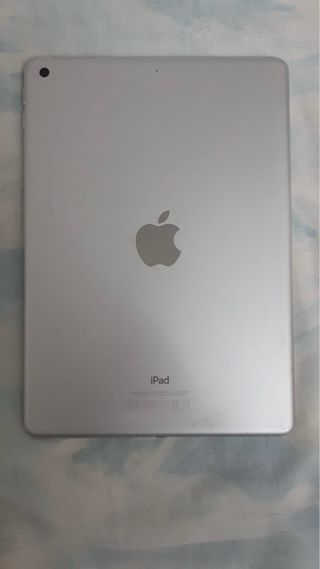 I pad apple wi fi 32 gb perfettamente funzionante 