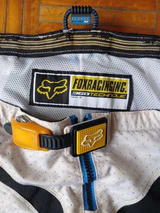 Calças Fox 34
