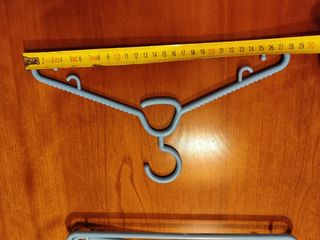 Pack 12 Perchas de plástico  para ropa infantil