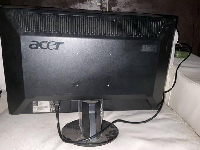 Monitor Acer P235H