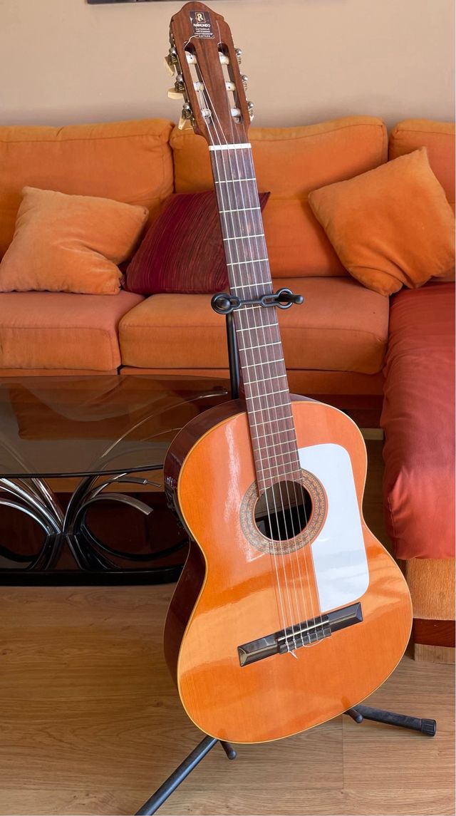 Guitarra artesana raimundo