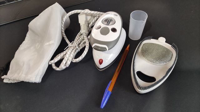 Plancha de viaje Duronic