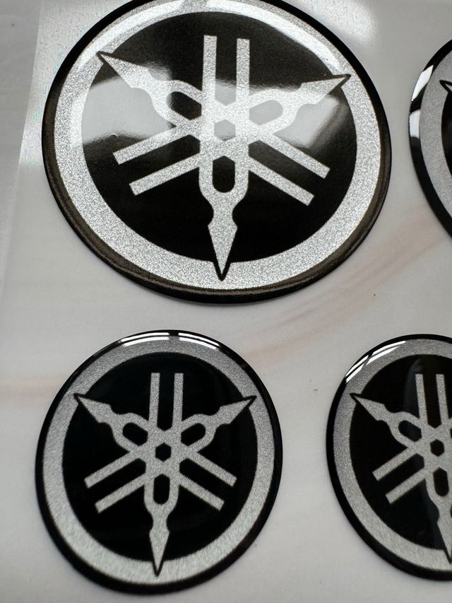 EMBLEMAS PEGATINA YAMAHA GEL 3D REFLECTANTES MOTO