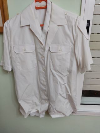 Camisa blanca militar