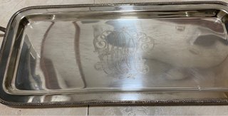 Bandeja clásica marca Zara Home
