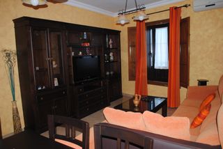 Muebles salón y dormitorio matrimonio 