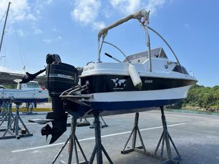 Embarcacion  barco lancha family four 550