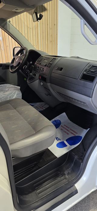 Volkswagen Transporter T5 2009