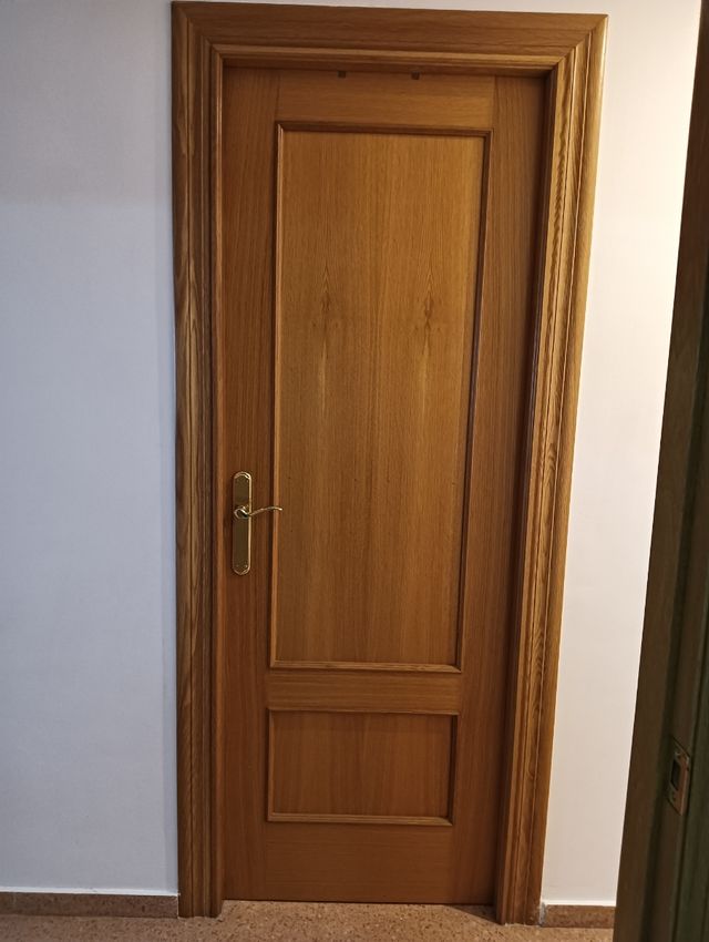 Puertas de interior, cocina y salón