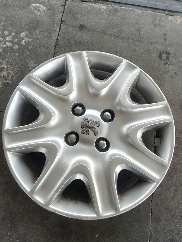 1 tapacubos Peugeot 207 R15