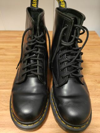 BOTAS DR MARTENS NÚMERO 43