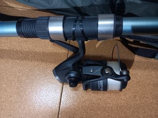 Caña de pescar con funda