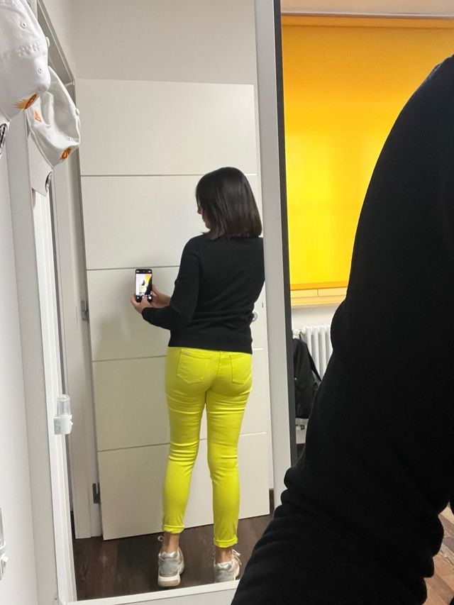 Pantaloni gialli Armani Exchange