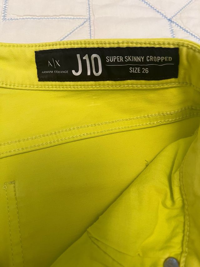 Pantaloni gialli Armani Exchange