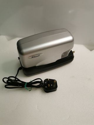 REXEL 2101198 - Grapadora eléctrica