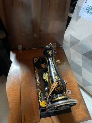 Maquina de coser singer