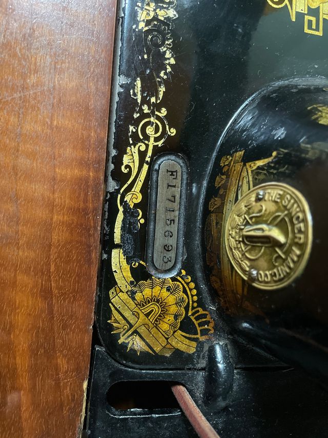 Maquina de coser singer