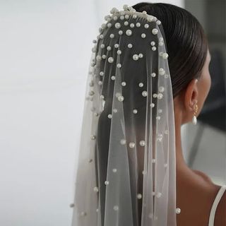 Velo de novia con Perlas Francesas