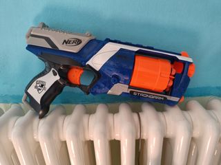 Nerf strongarm