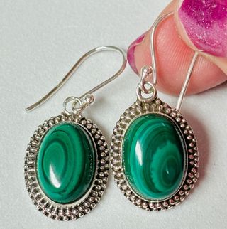 Pendientes con malaquitas en plata de ley 925