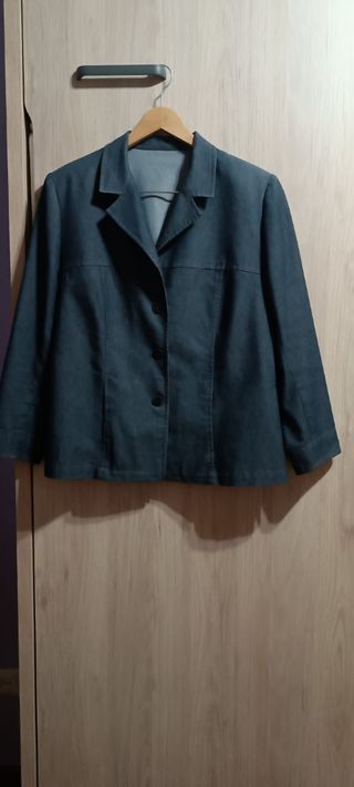 Chaqueta de color vaquero talla 42