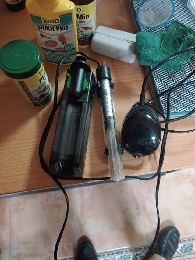 Pecera de 60 litros  O la cambio por Guitarra Clás