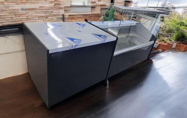 VITRINA PASTELERA FABRICAMOS A CUALQUIER MEDIDA