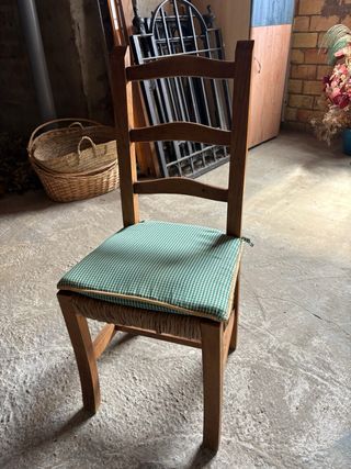 Mesa de Madera con seis sillas