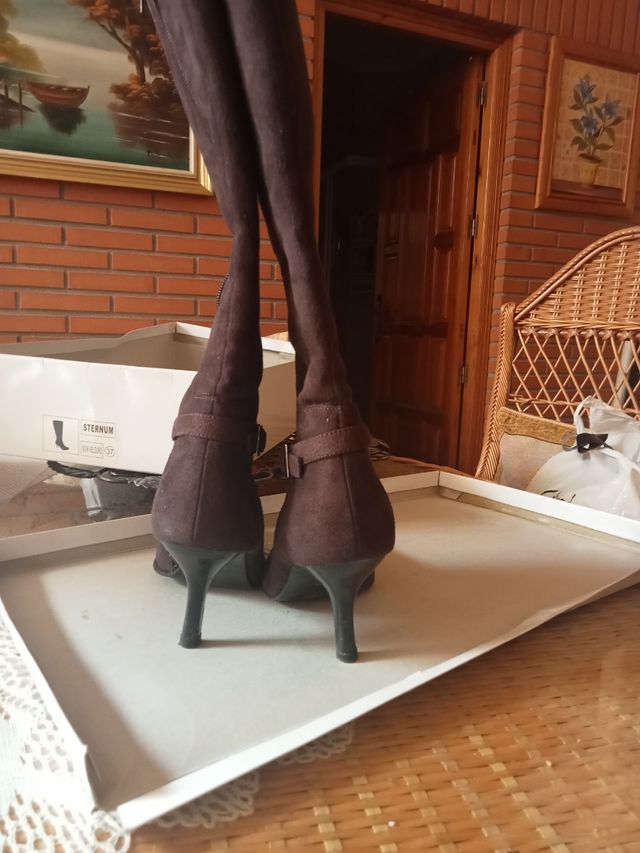 Elegantes Botas de Mujer de Antelina