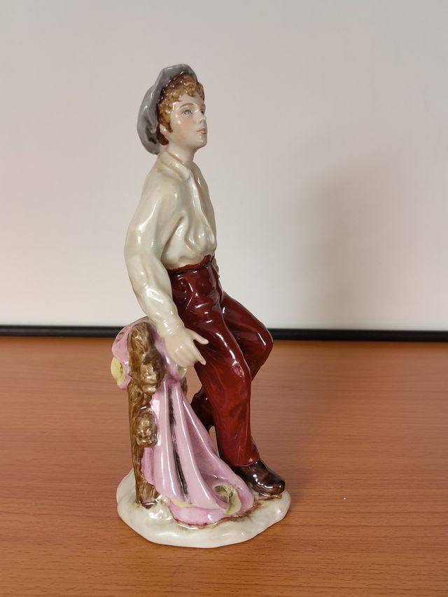 Figura de porcelana "Maletilla" de Salvador Mallol