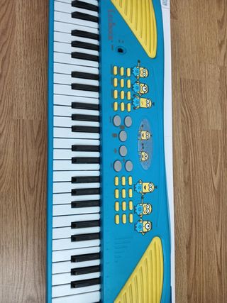 Teclado 49 teclas Minions