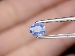 Zafiro azul ovalado de Ceilán - 0,76 ct