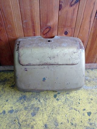Guantera Vespa gt dorada