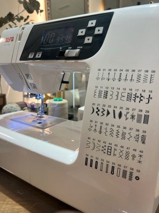 Maquina de coser Alfa 2160