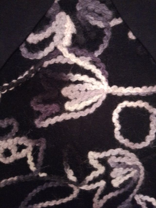 Vestido negro bordado mujer