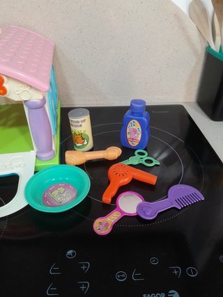 Casita de perro de juguete