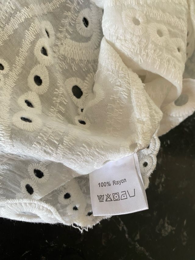 Top halter schiffy con pizzo