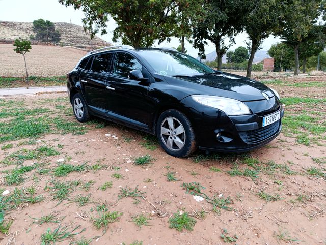Renault Megane Sport Tourer 1.9 dci 130 dynamique