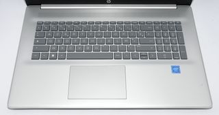 PORTATIL HP 17-CN0011NF / N4120 1.1GHz SIN Ñ