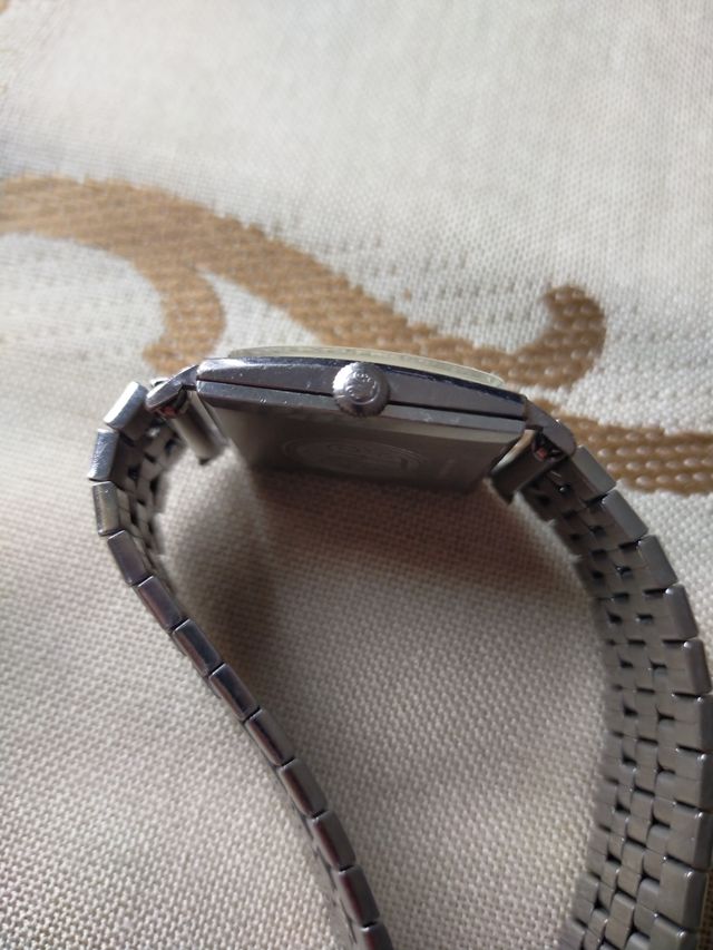 RELOJ MOERIS CUERDA VINTAGE.